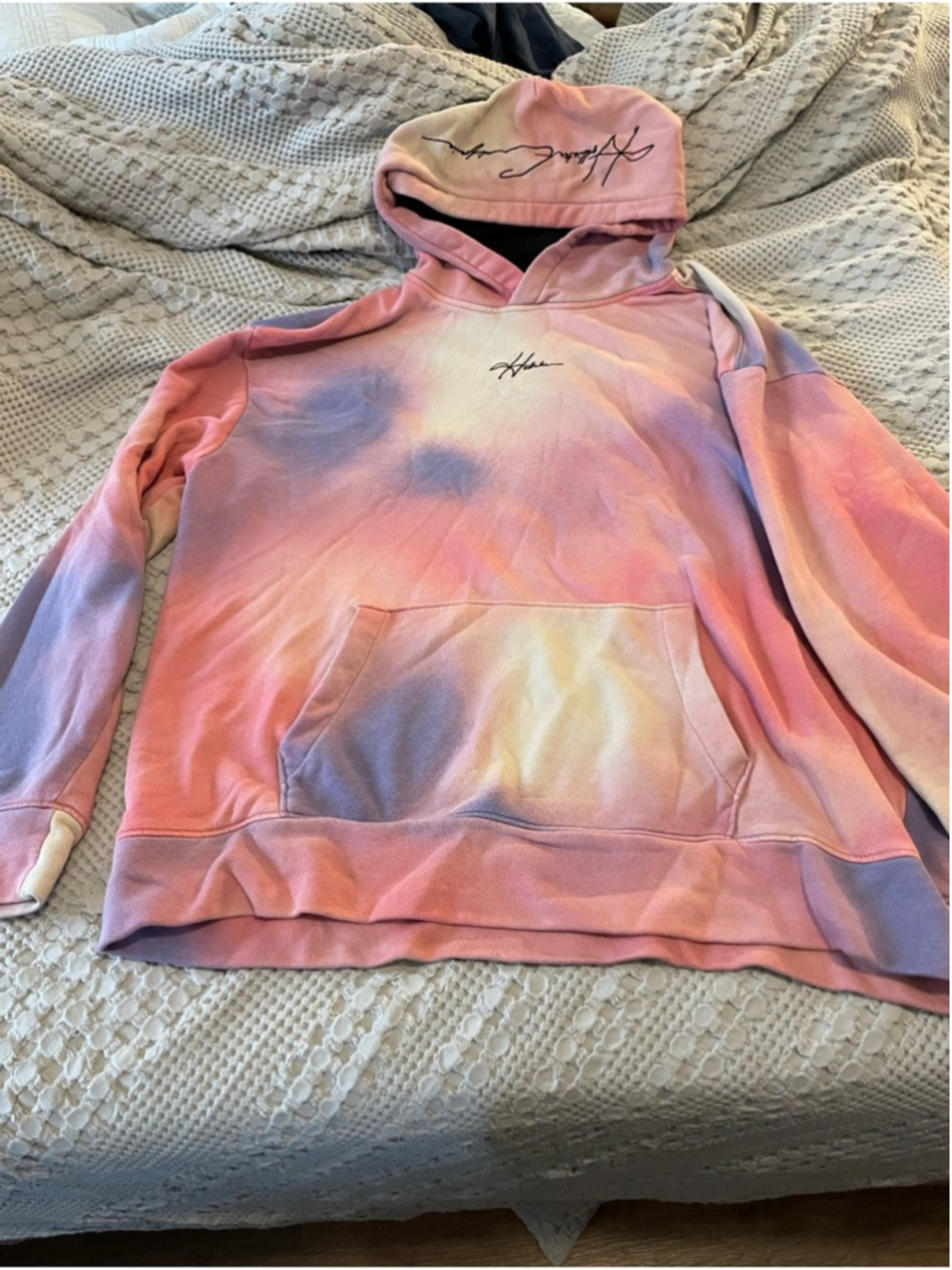 Hollister Signed Script Tie-Dye Hoodie must have collection
